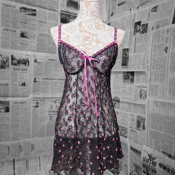 Secret Treasures Black Mesh Babydoll Slip Dress Women's Large Y2K Rose Embroider - Picture 1 of 8